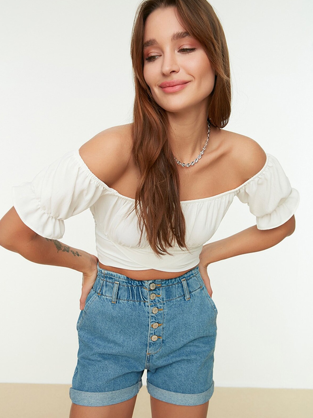 

Trendyol Women Off White Off-Shoulder Solid Blouson Crop Top