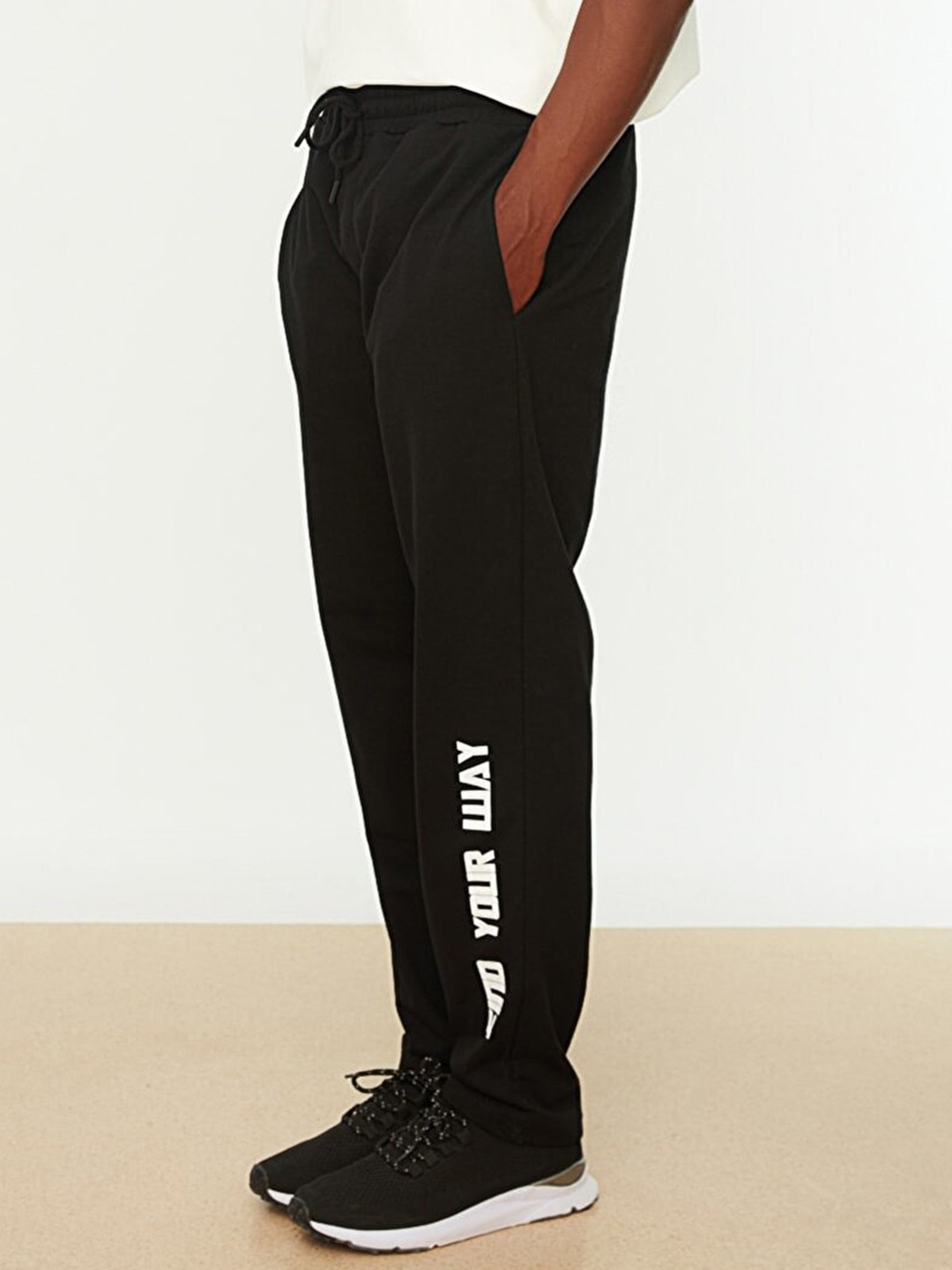 

Trendyol Men Black & White Typography Print Joggers