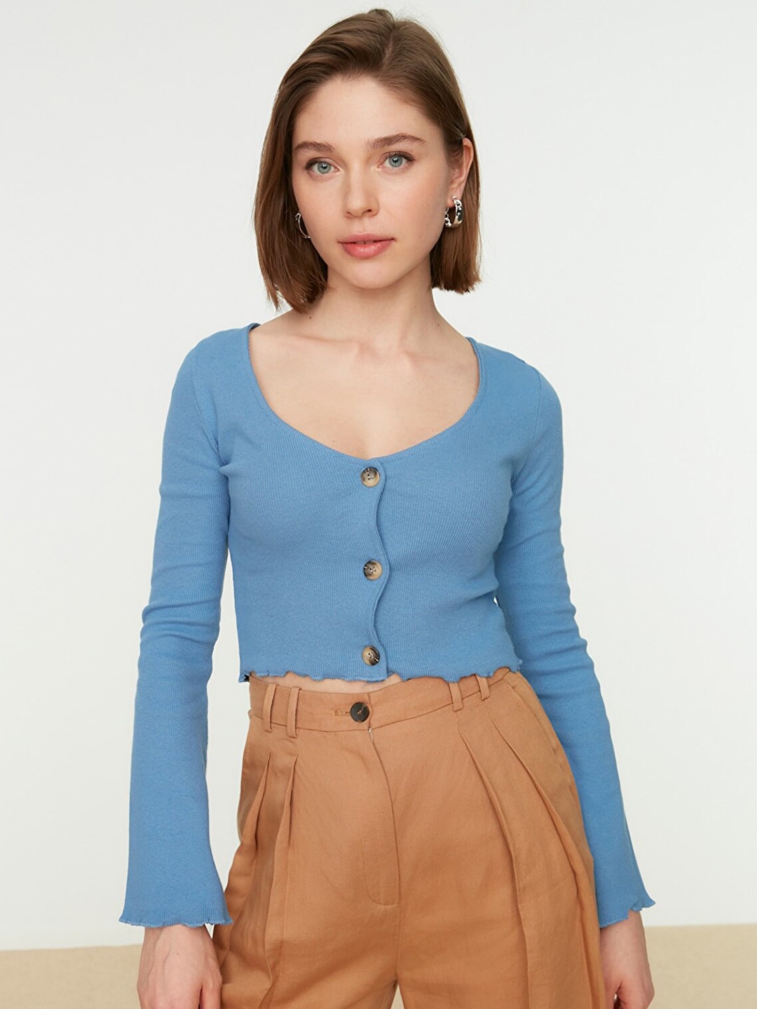 

Trendyol Women Blue Solid Crop Top