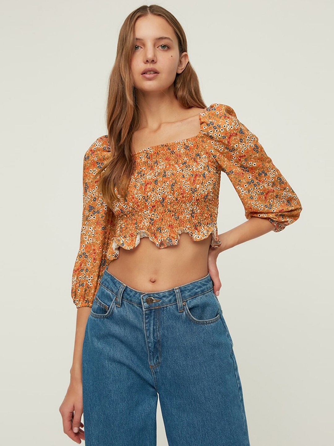

Trendyol Women Brown & White Floral Print Smocked Crop Top