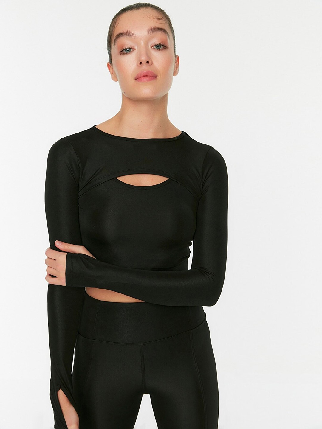 

Trendyol Women Black Solid Cut-Outs Crop Top