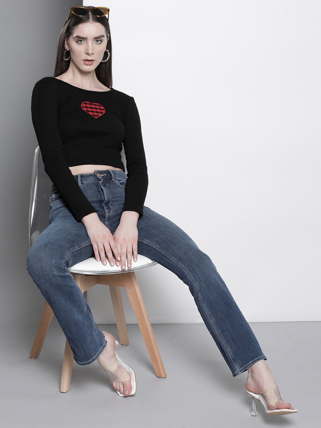 

Trendyol Ribbed Applique Detail Fitted Crop Top, Black