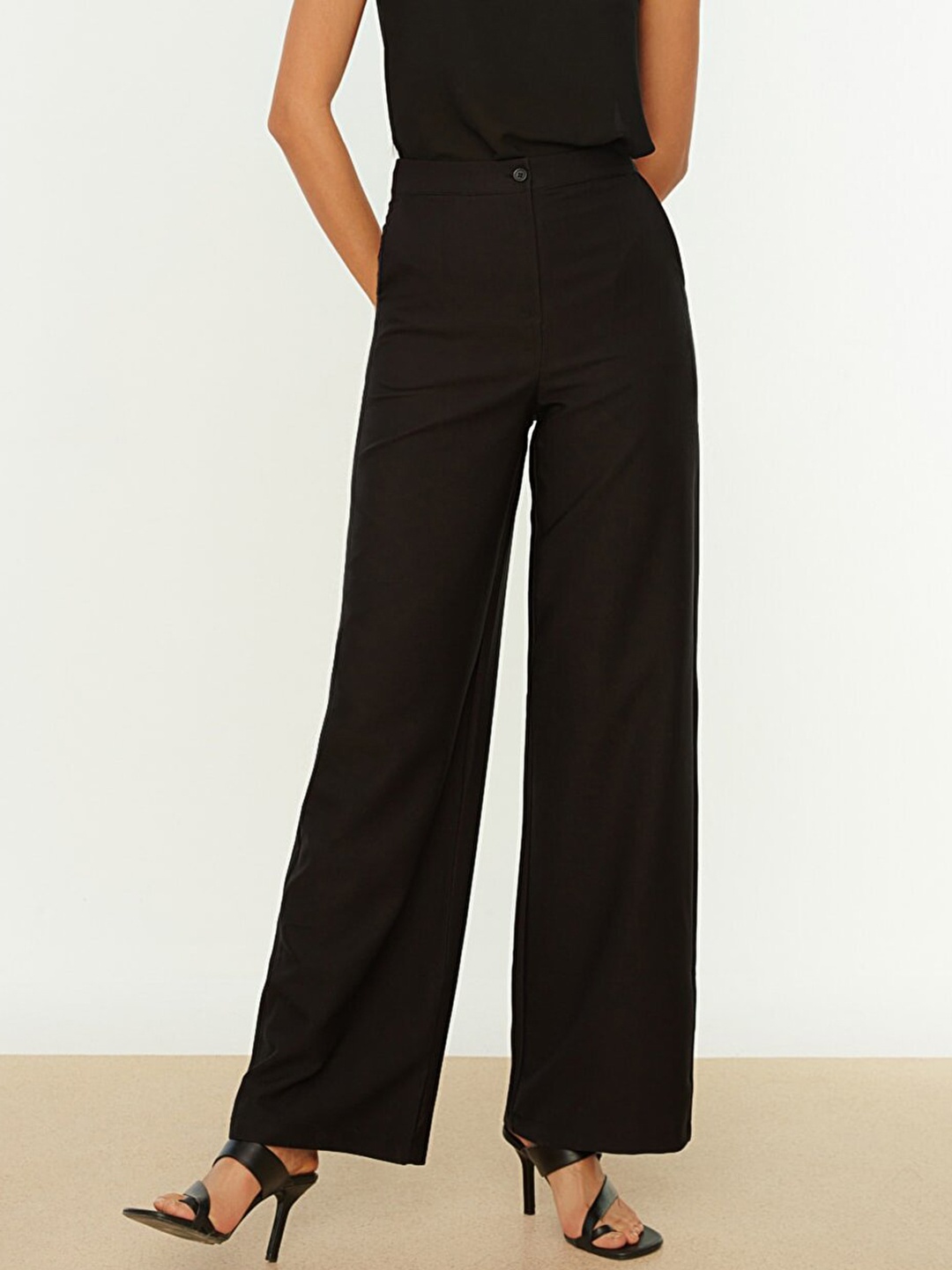 

Trendyol Women Black Solid Trousers