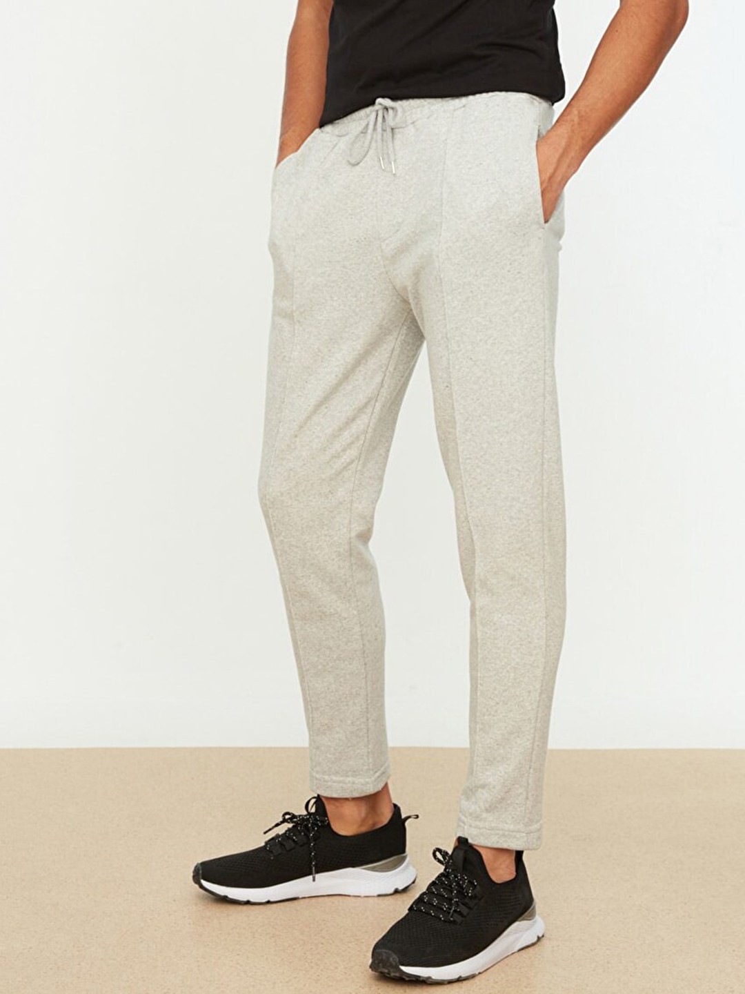 

Trendyol Men Grey Melange Solid Joggers