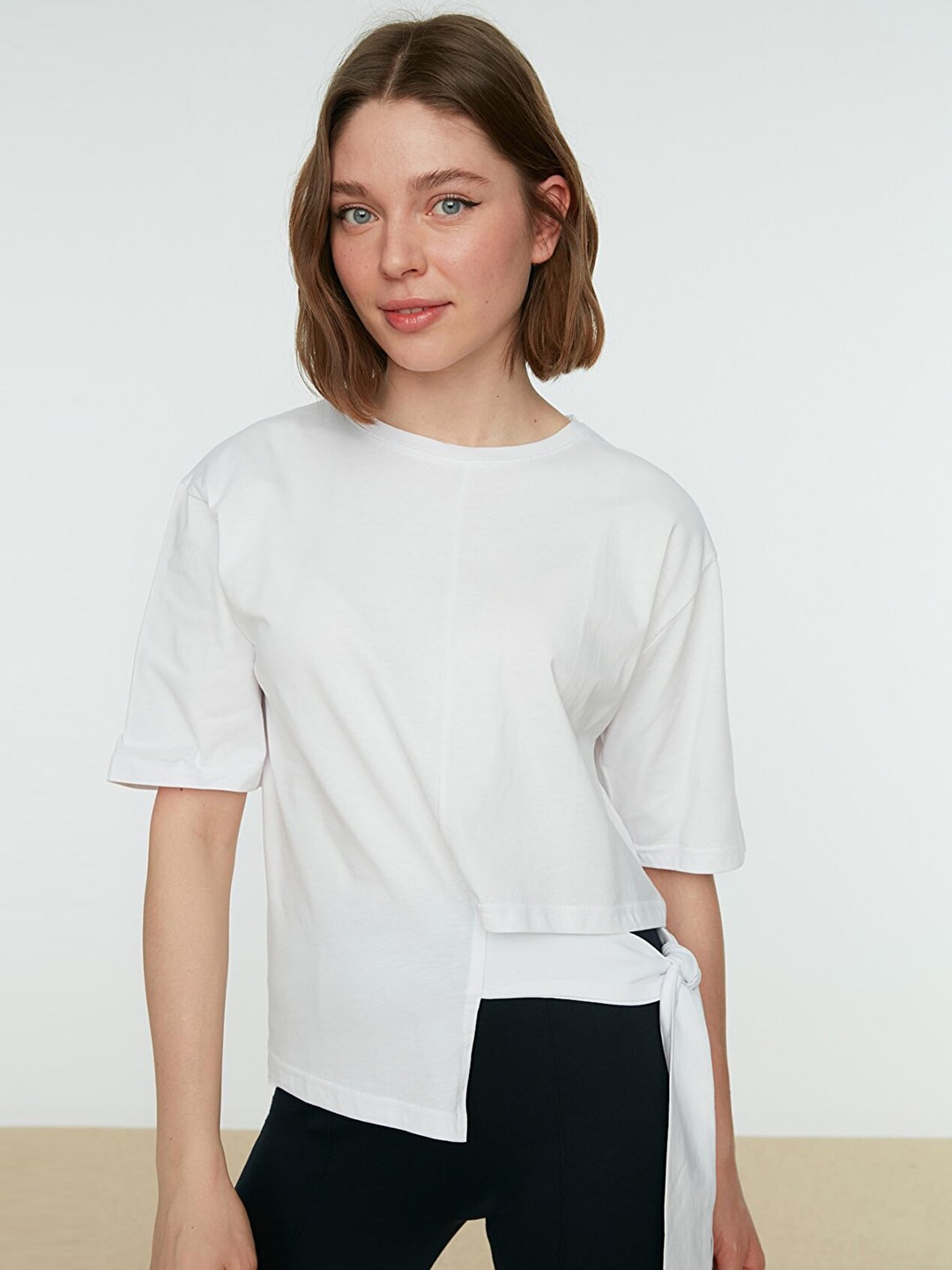 

Trendyol Women White Solid Pure Cotton Waist Tie-Ups Top