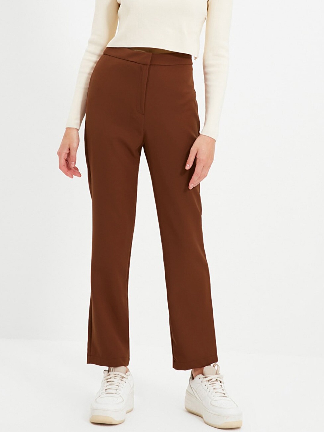 

Trendyol Women Solid Trousers, Brown