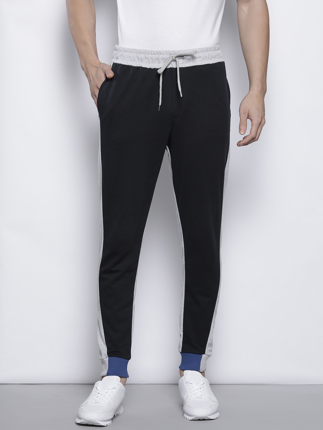 

Trendyol Men Navy Blue & Grey Melange Colourblocked Joggers