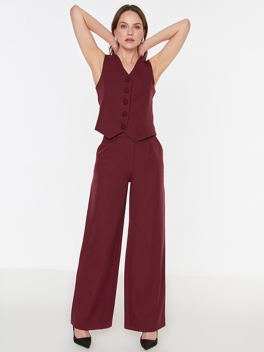 

Trendyol Women Maroon Parallel Pleated Trousers