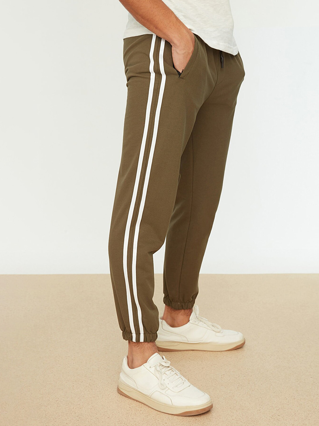 

Trendyol Khaki & White Striped Joggers