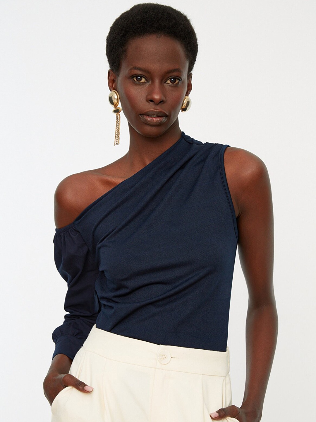 

Trendyol Women Navy Blue Solid One Shoulder Top