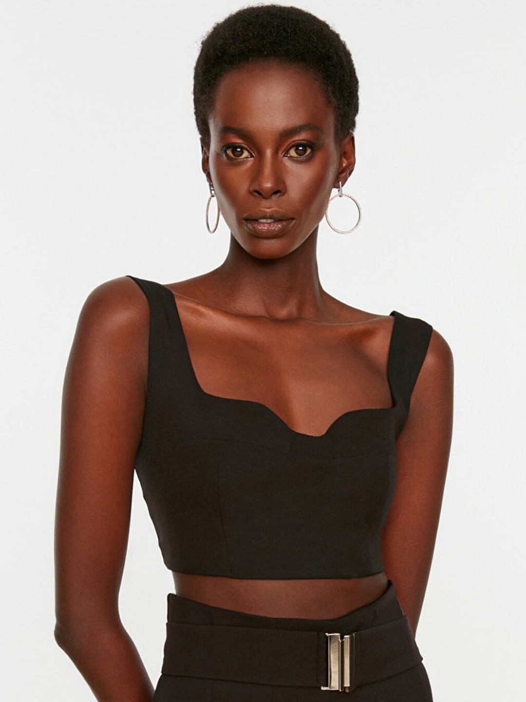 

Trendyol Black Solid Crop Top