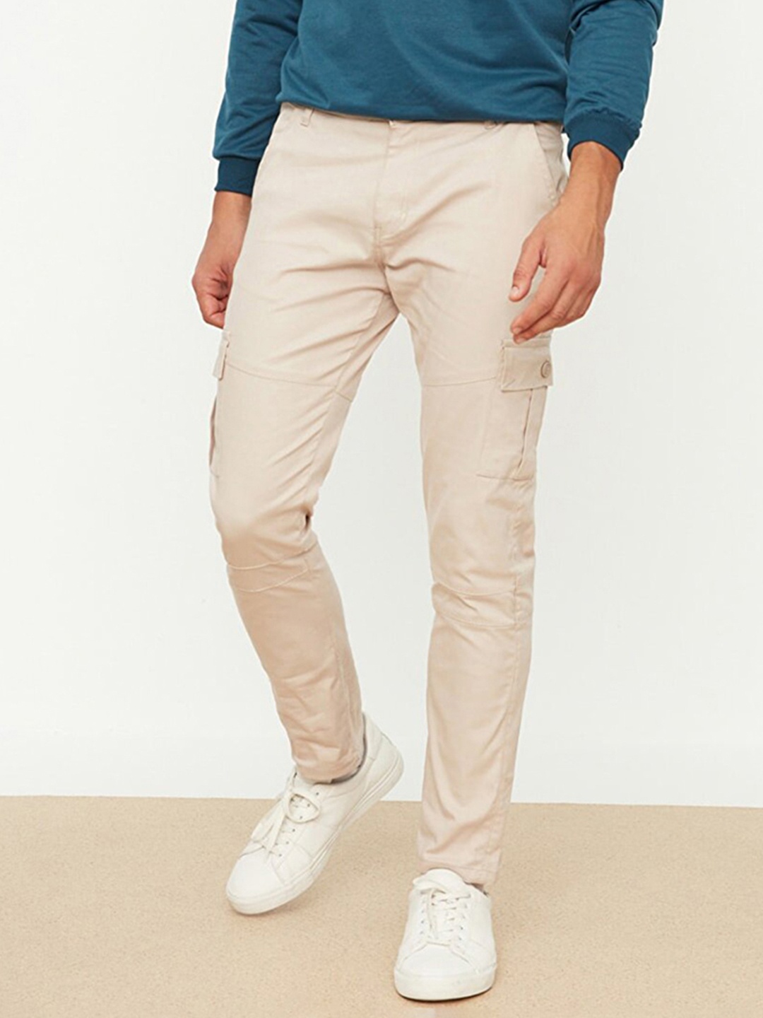 

Trendyol Men Beige Solid Cargos Trousers