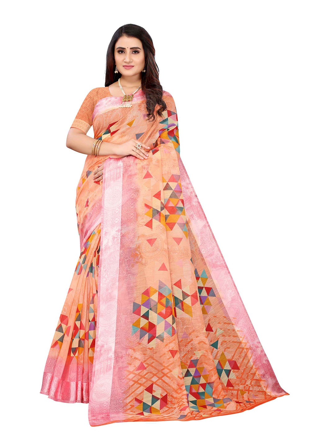 

AADVIKA Champagne & Pink Floral Printed Saree