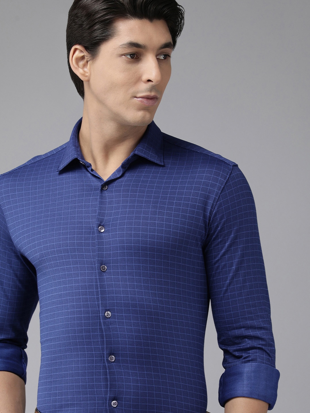 

Van Heusen Men Navy Blue Slim Fit Grid Tattersall Checked Formal Shirt