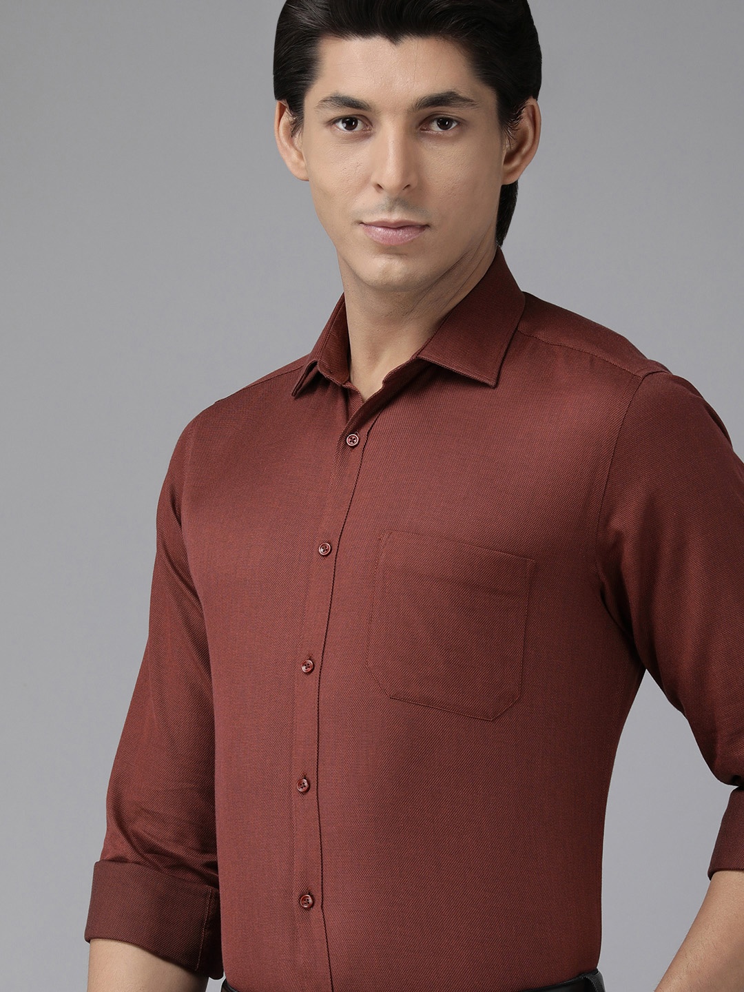 

Van Heusen Men Maroon Textured Custom Fit Formal Pure Cotton Shirt