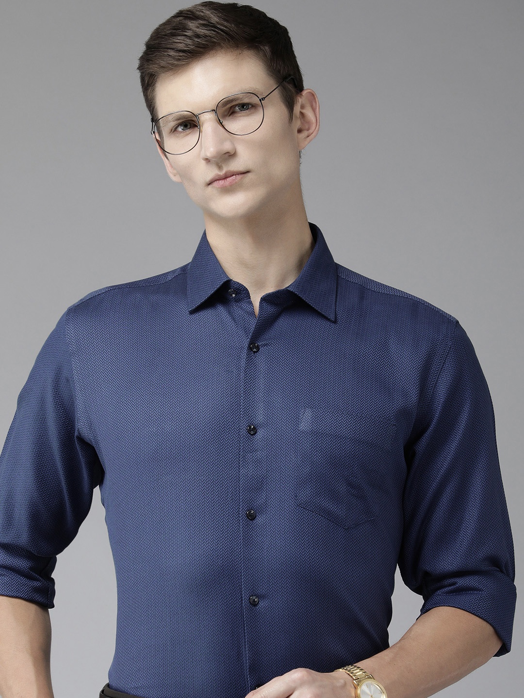 

Van Heusen Textured Custom Pure Cotton Formal Shirt, Navy blue