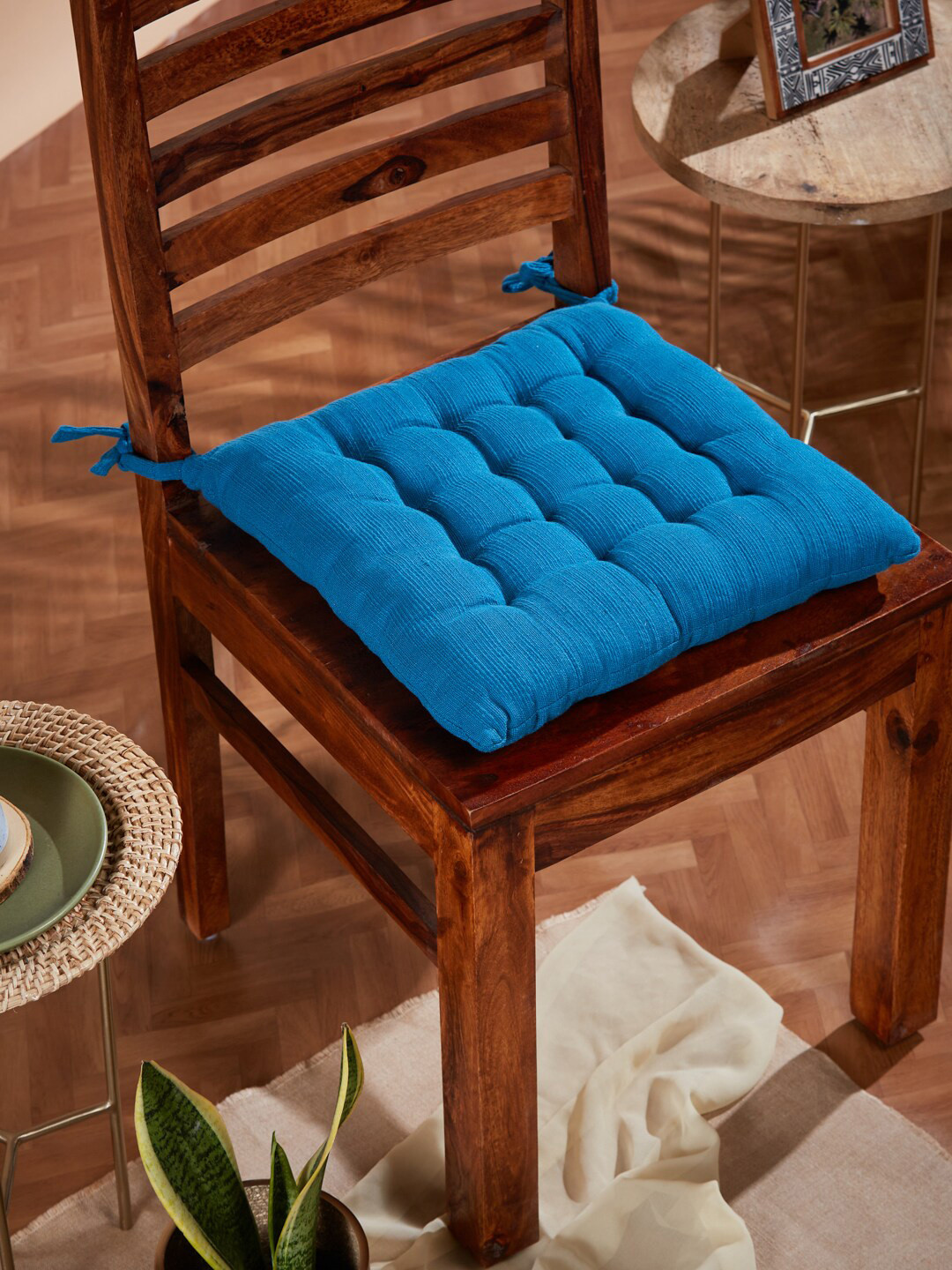 

Fabindia Unisex Blue Solid Vatika Cotton Woven Chair Pad