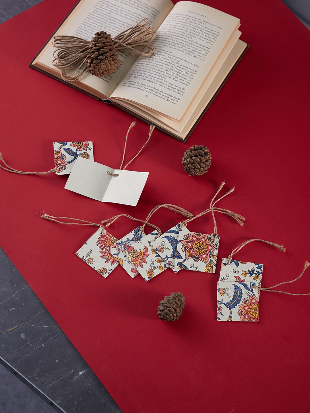 

Fabindia Set Of 10 Cream-Coloured & Blue Saarya Printed Gift Tags, Beige