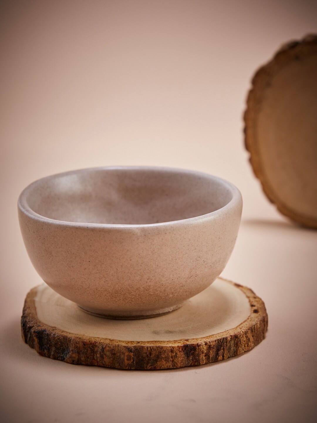 

Fabindia Taupe 2 Pieces Ceramic Matte Bowls