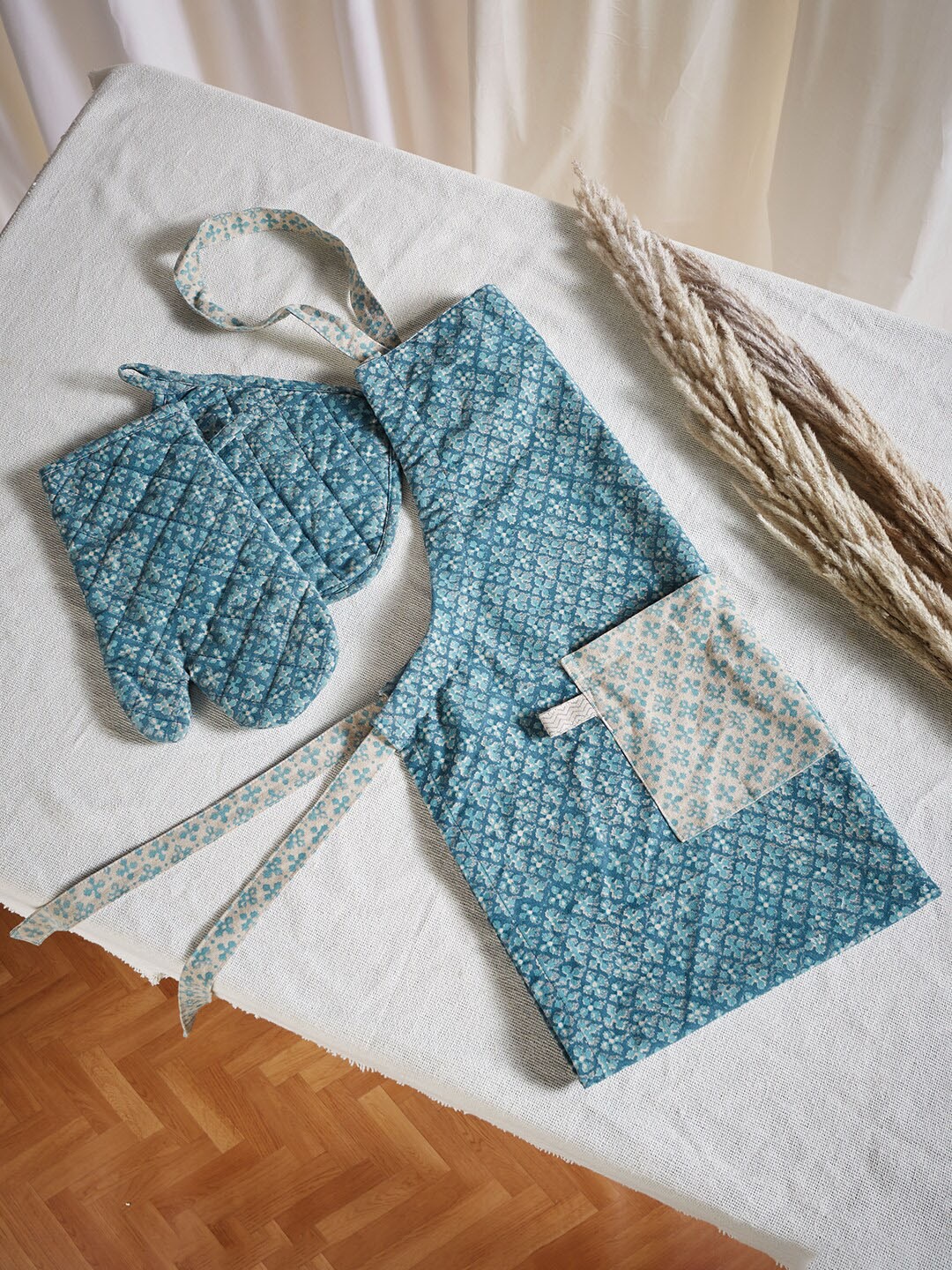 

Fabindia Teal Blue Printed Cotton Block Print Apron Set