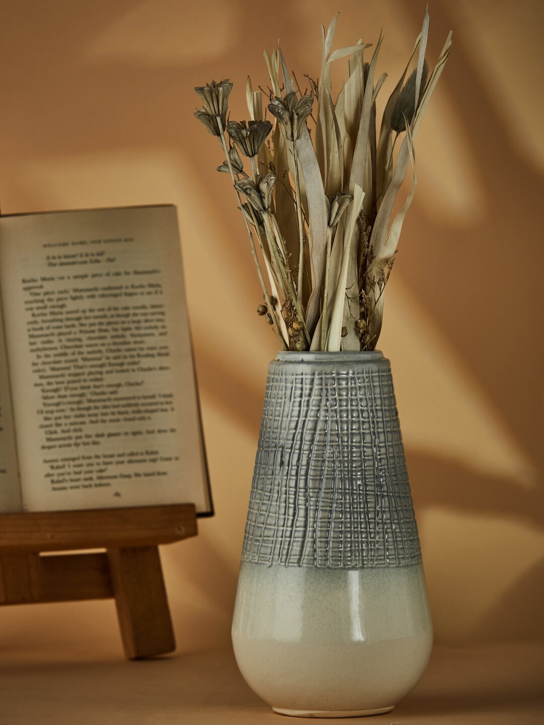 

Fabindia Grey Adhvara Etched Ombre Vase
