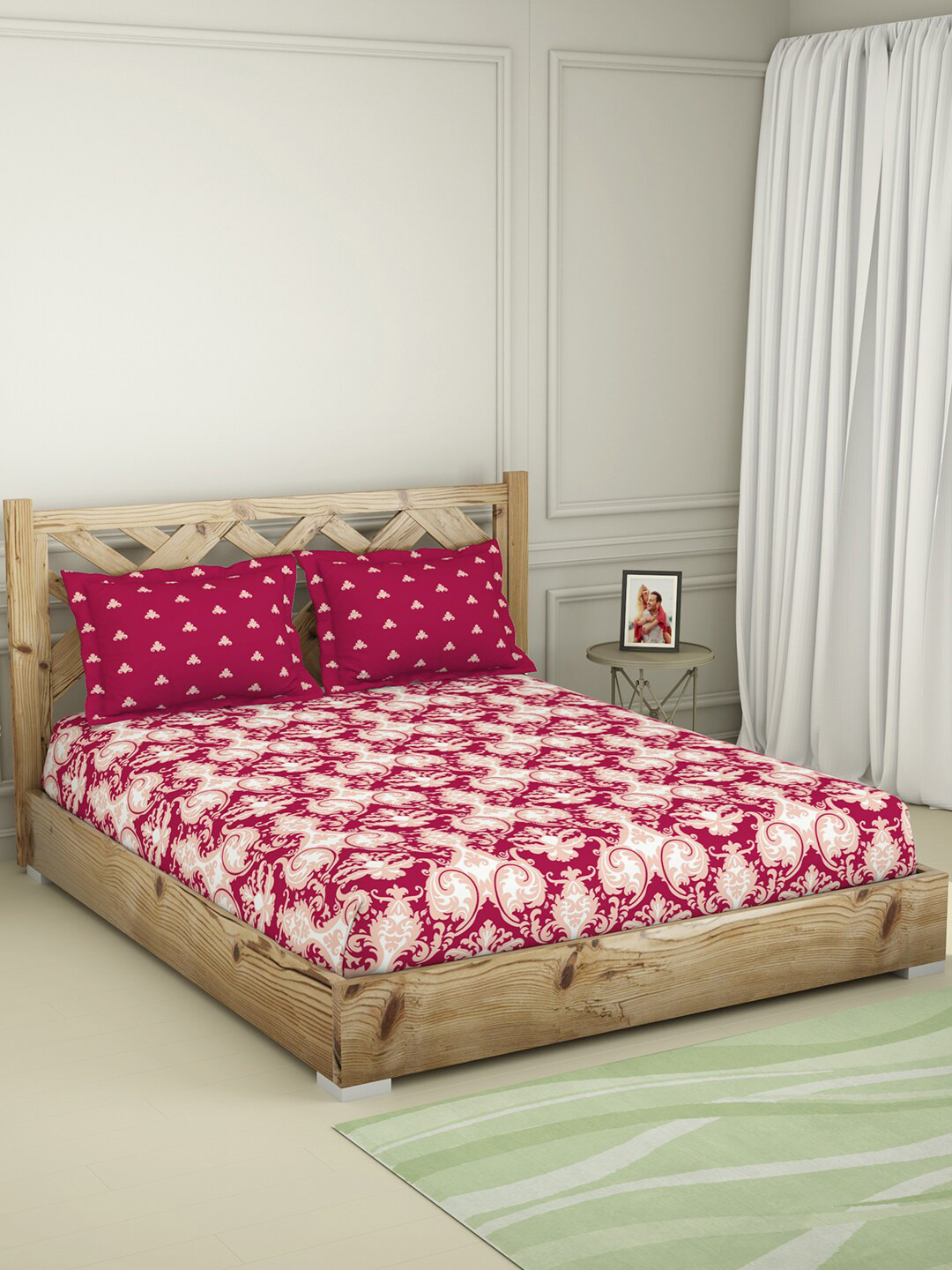 

SPACES Maroon & White Ethnic Motifs 144 TC Pure Cotton Queen Bedsheet with 2 Pillow Covers