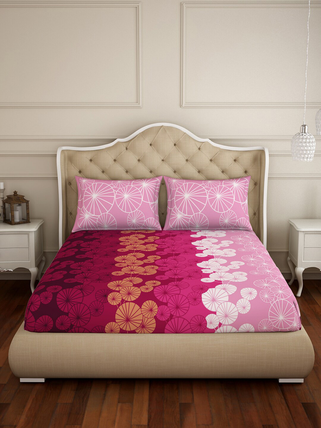 

SPACES Pink & White Floral 144 TC King Bedsheet with 2 Pillow Covers