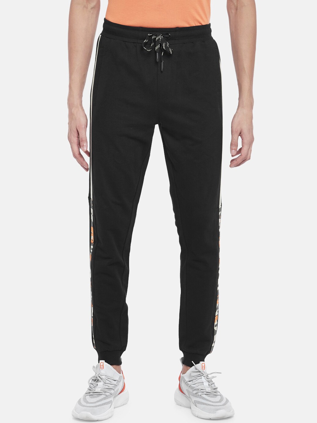 

Ajile by Pantaloons Men Black Solid Slim-Fit Track Pants