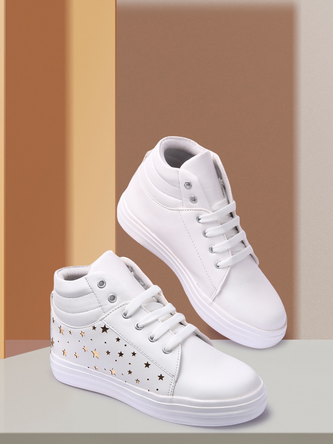 

Longwalk Women White Printed Sneakers