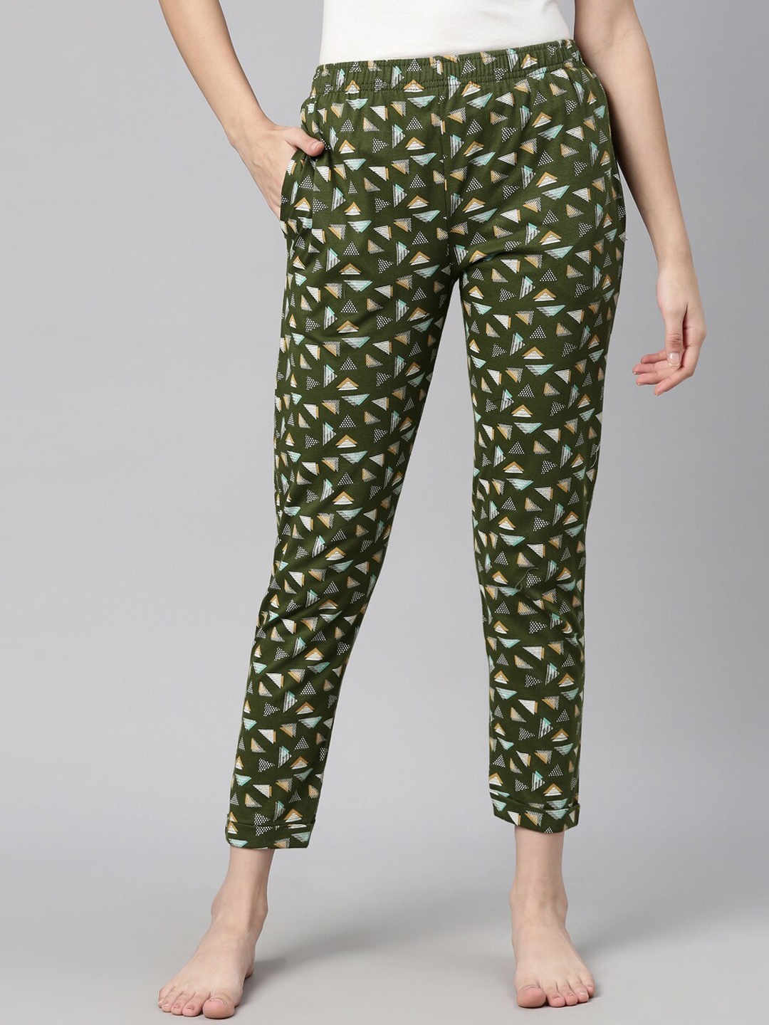 

Curare Women Olive Green Printed Cotton Lounge Pants