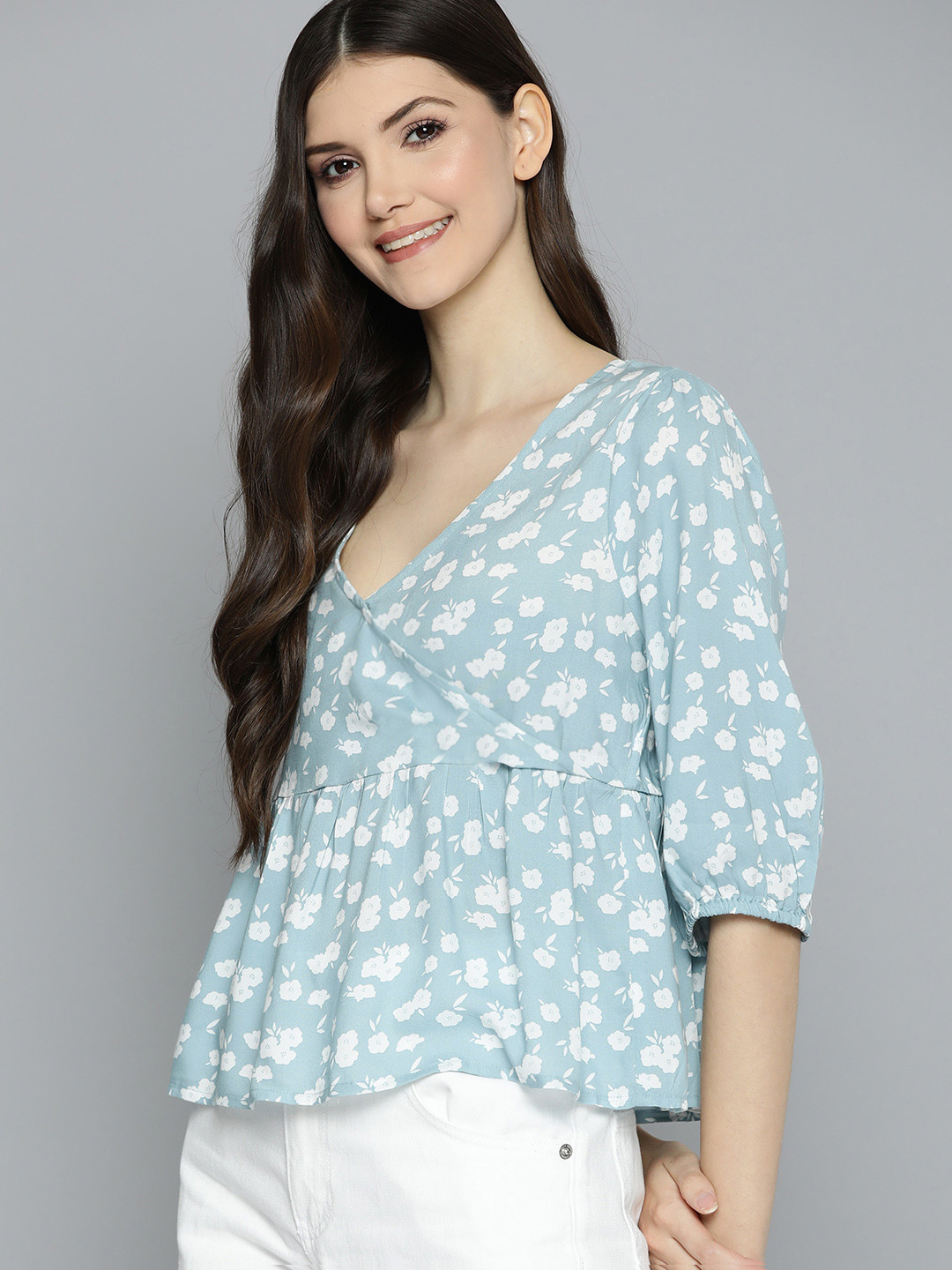 

M&H Our Water Women Blue & White Floral Print Wrap Top