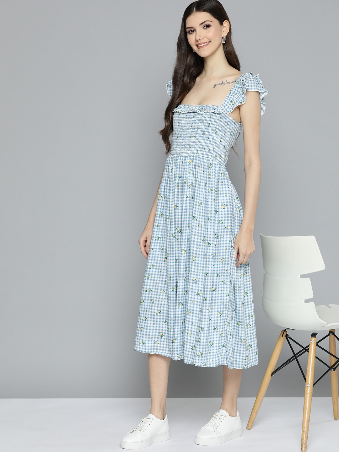

Mast & Harbour Blue & White Floral Checked A-Line Dress