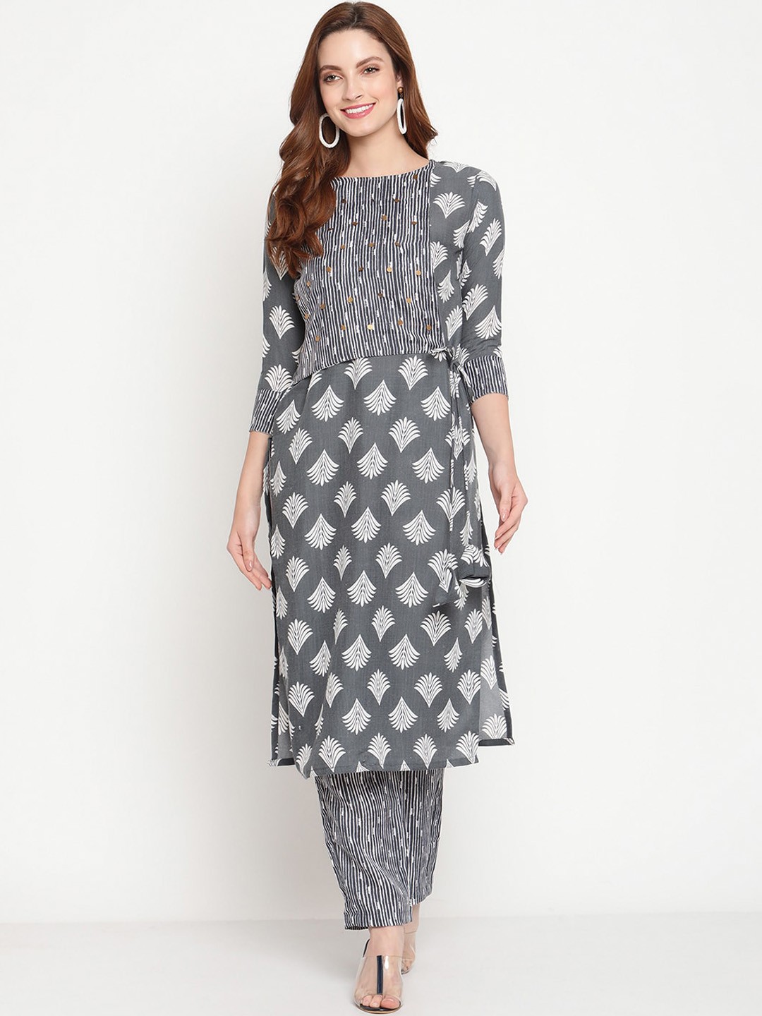

Sugathari Women Grey Printed Panelled Beads and Stones Kurti with Trousers