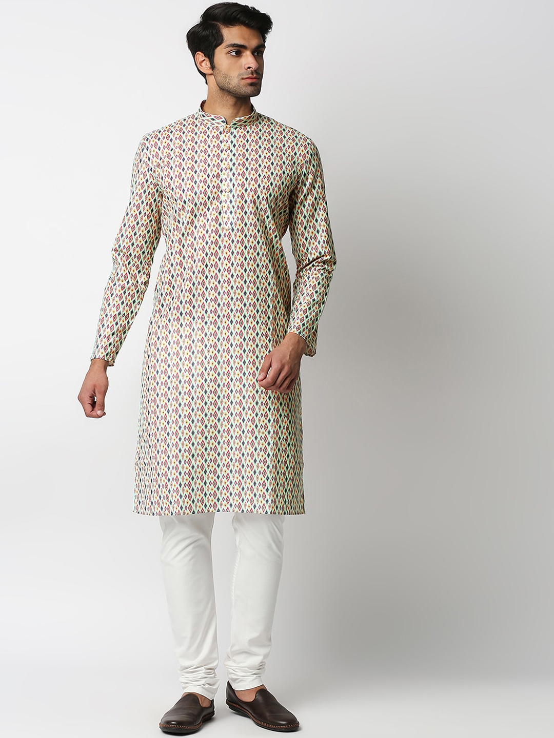 

MEWAR Men Multicoloured Ethnic Motifs Printed Kurta with Churidar, Multi