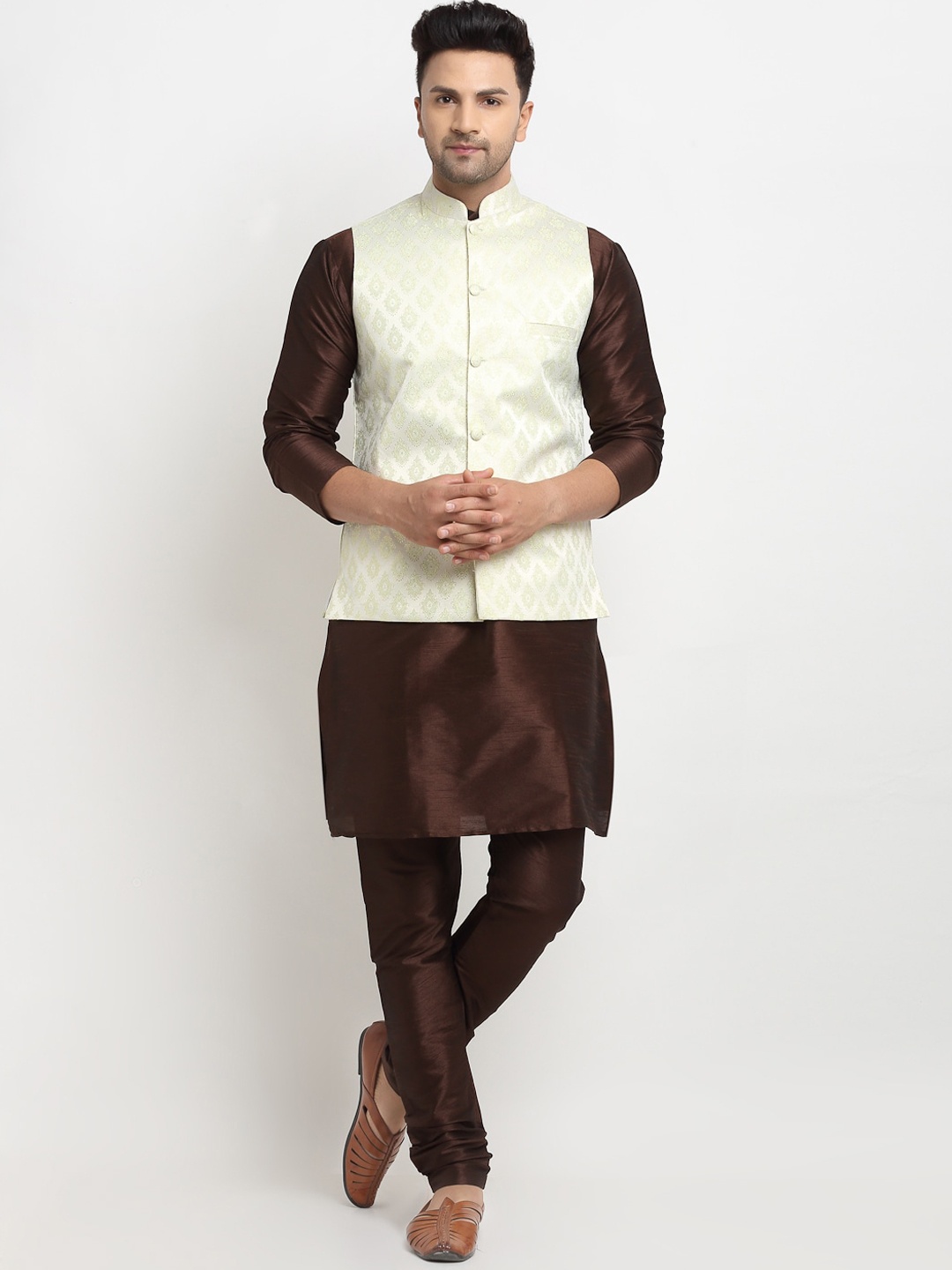 

Kaifoo Men Brown Solid Kurta With Churidar & Nehru Jacket