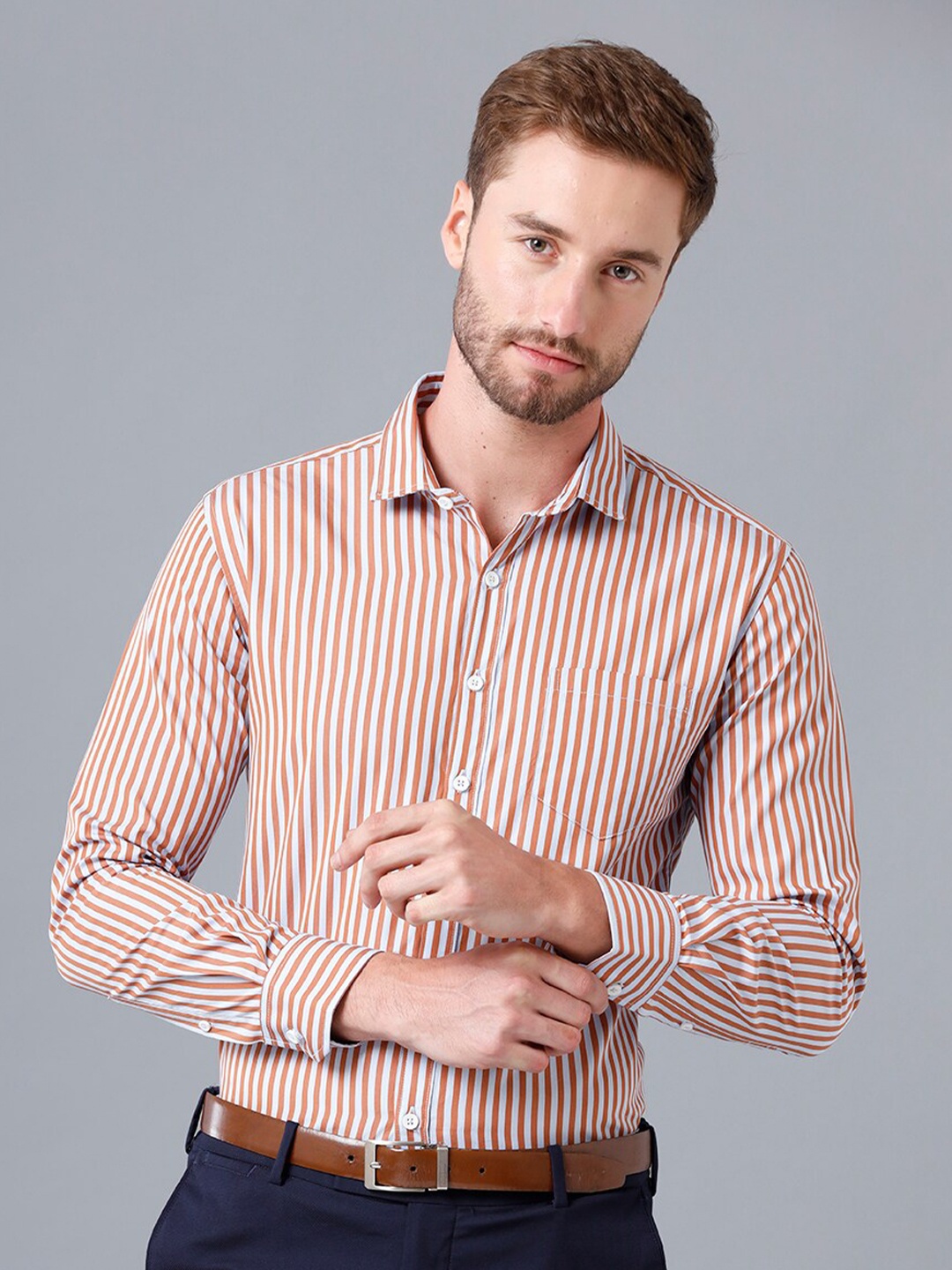

YOVISH Men White Smart Slim Fit Striped Semiformal Shirt