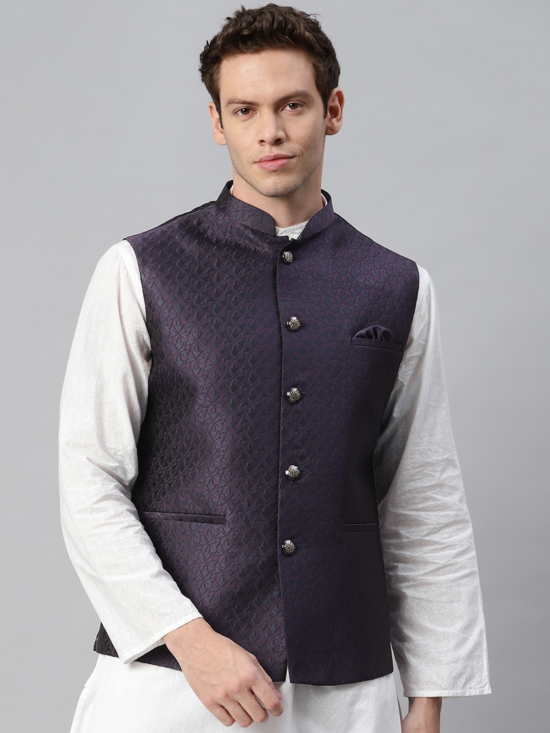 

ESSAS club Men Purple & Navy Blue Self Design Jacquard Nehru Jacket with Pocket Square