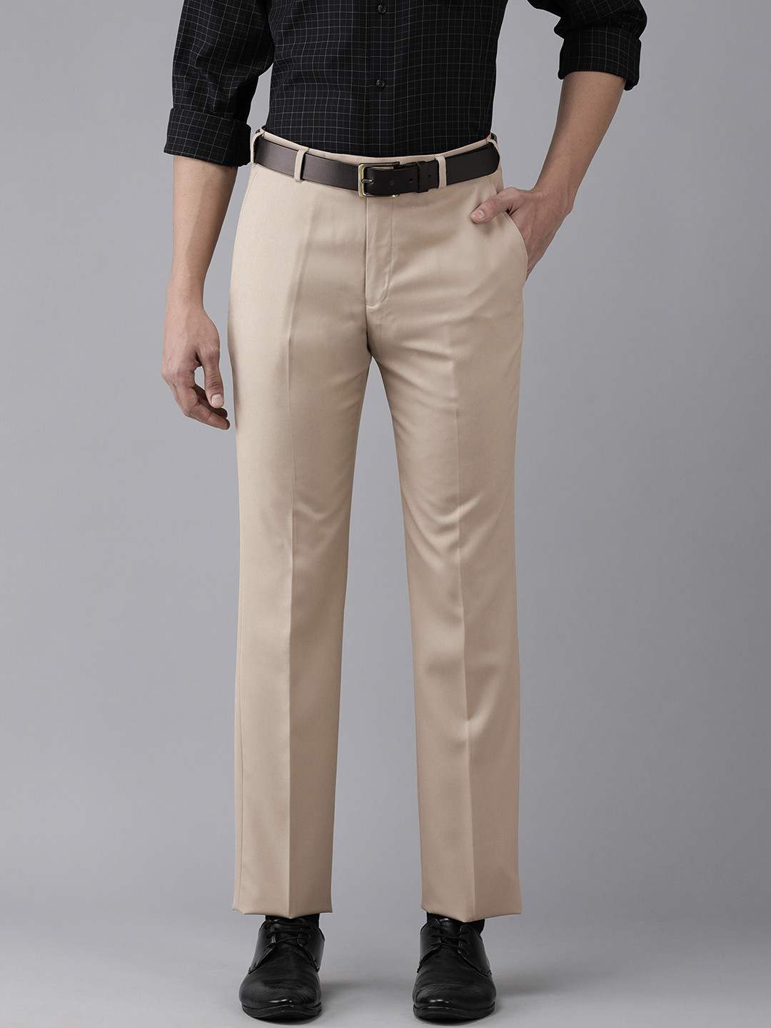 

Park Avenue Men Beige Pure Cotton Trousers