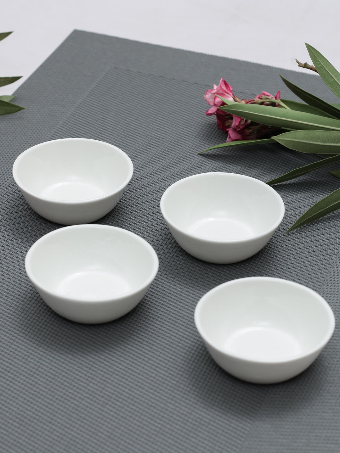 

CLAY CRAFT Set Of 4 Solid Dip Bowls, White