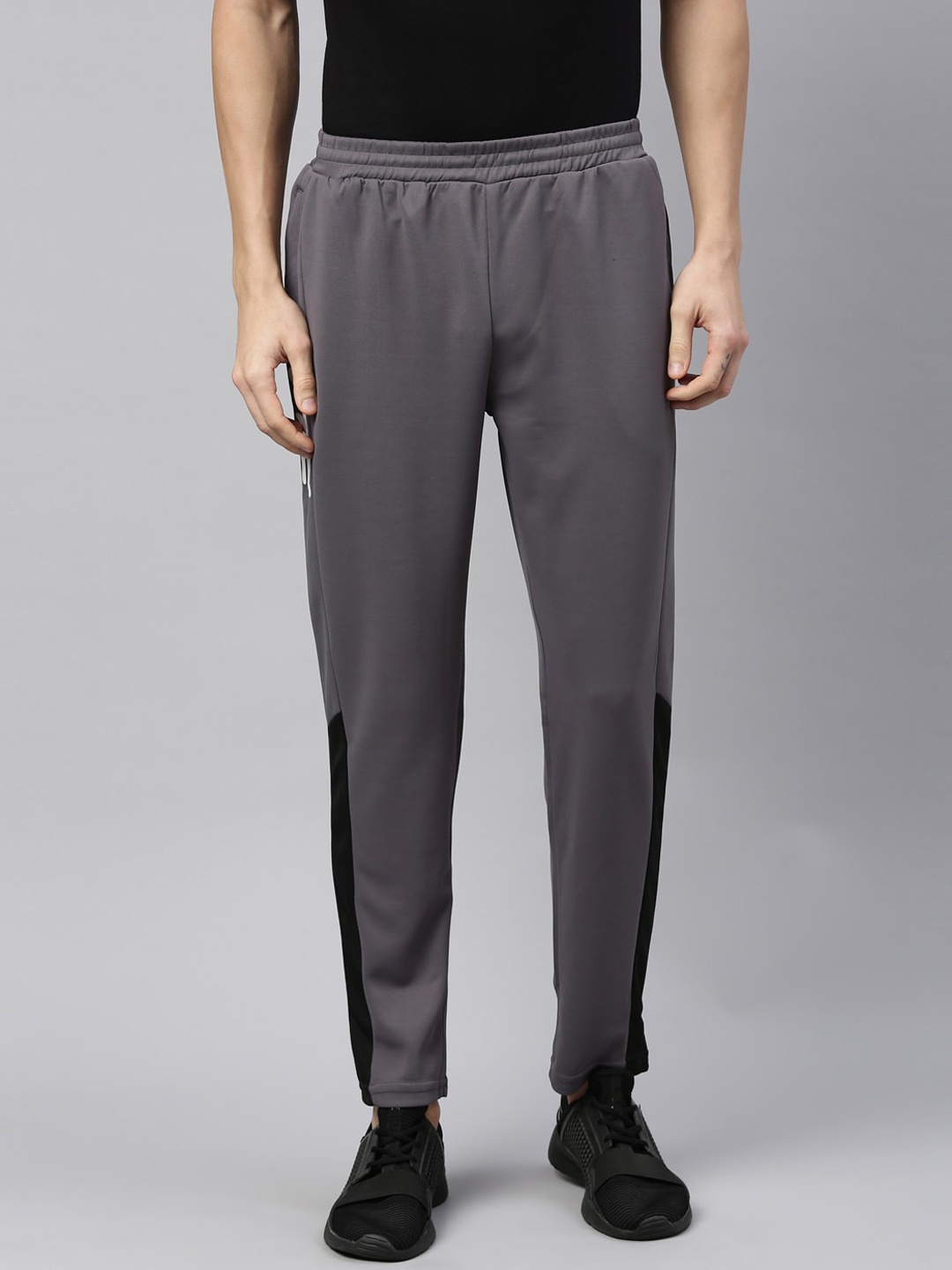 

FILA Men Grey Solid Track Pant