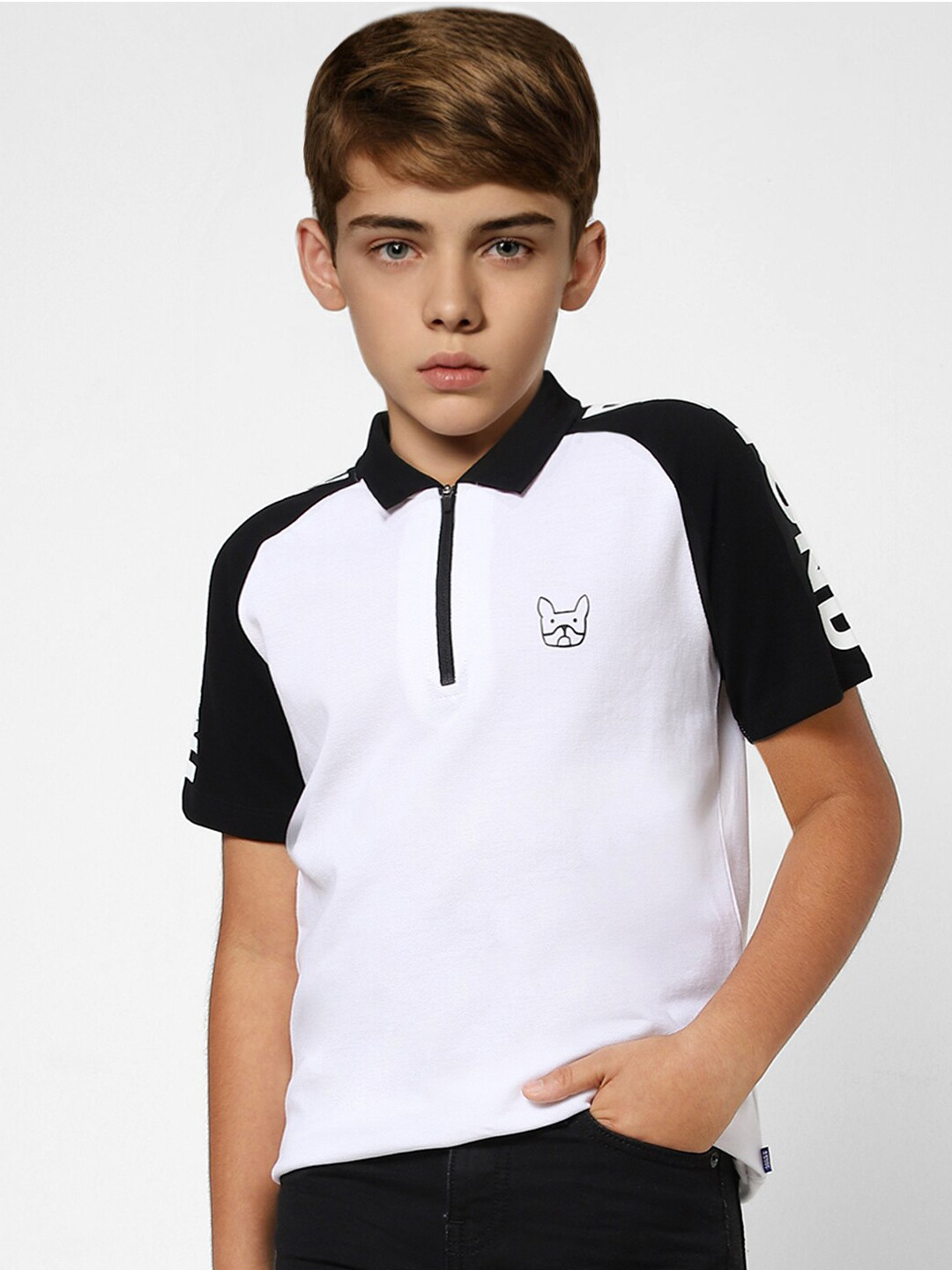 

Jack & Jones Boys White & Black Typography Printed Polo Collar Cotton T-shirt
