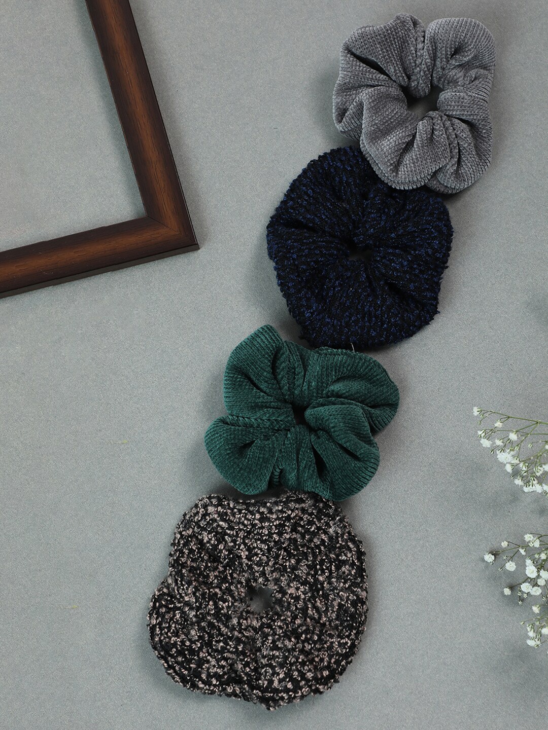

SOHI Women Set of 4 Scrunchies, Green