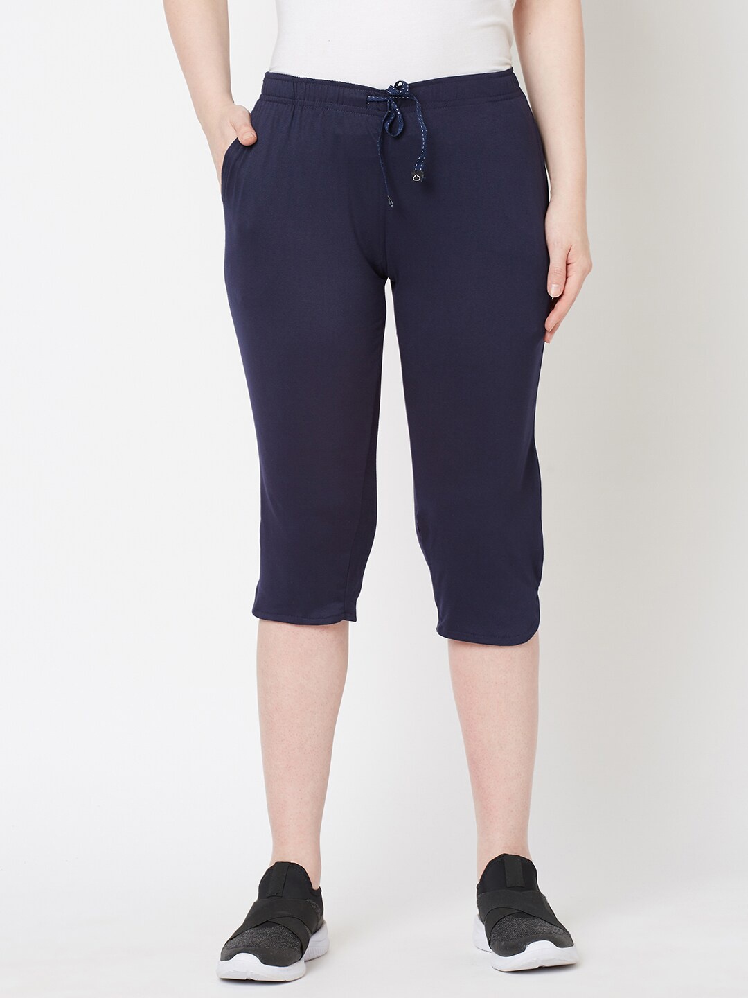 

Sweet Dreams Women Navy Blue Solid Capris