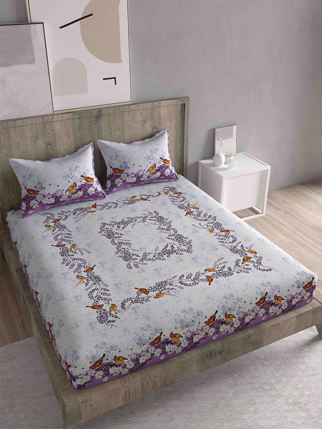 

Spangle Purple & White Floral 260 TC King Bedsheet with 2 Pillow Covers