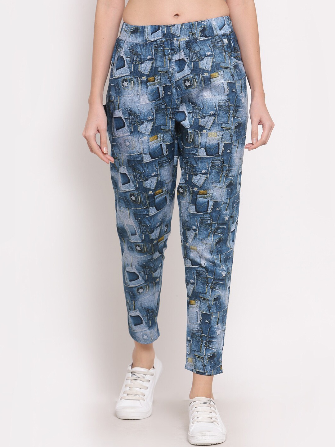 

KLOTTHE Women Blue Printed Cotton Track Pant
