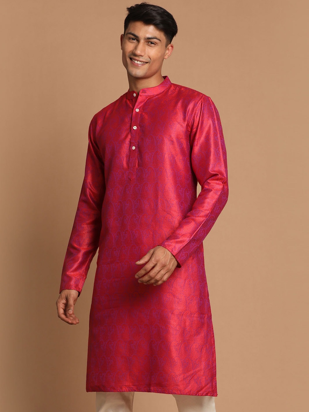 

VASTRAMAY Men Red Paisley Brocade Kurta