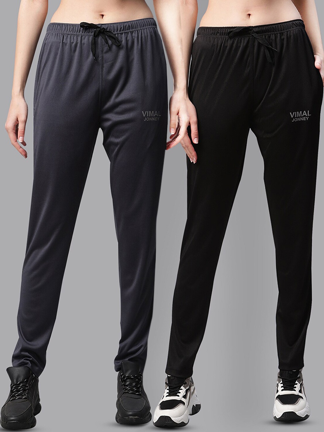 

MACK JONNEY JONNEY Women Black Solid Track Pant