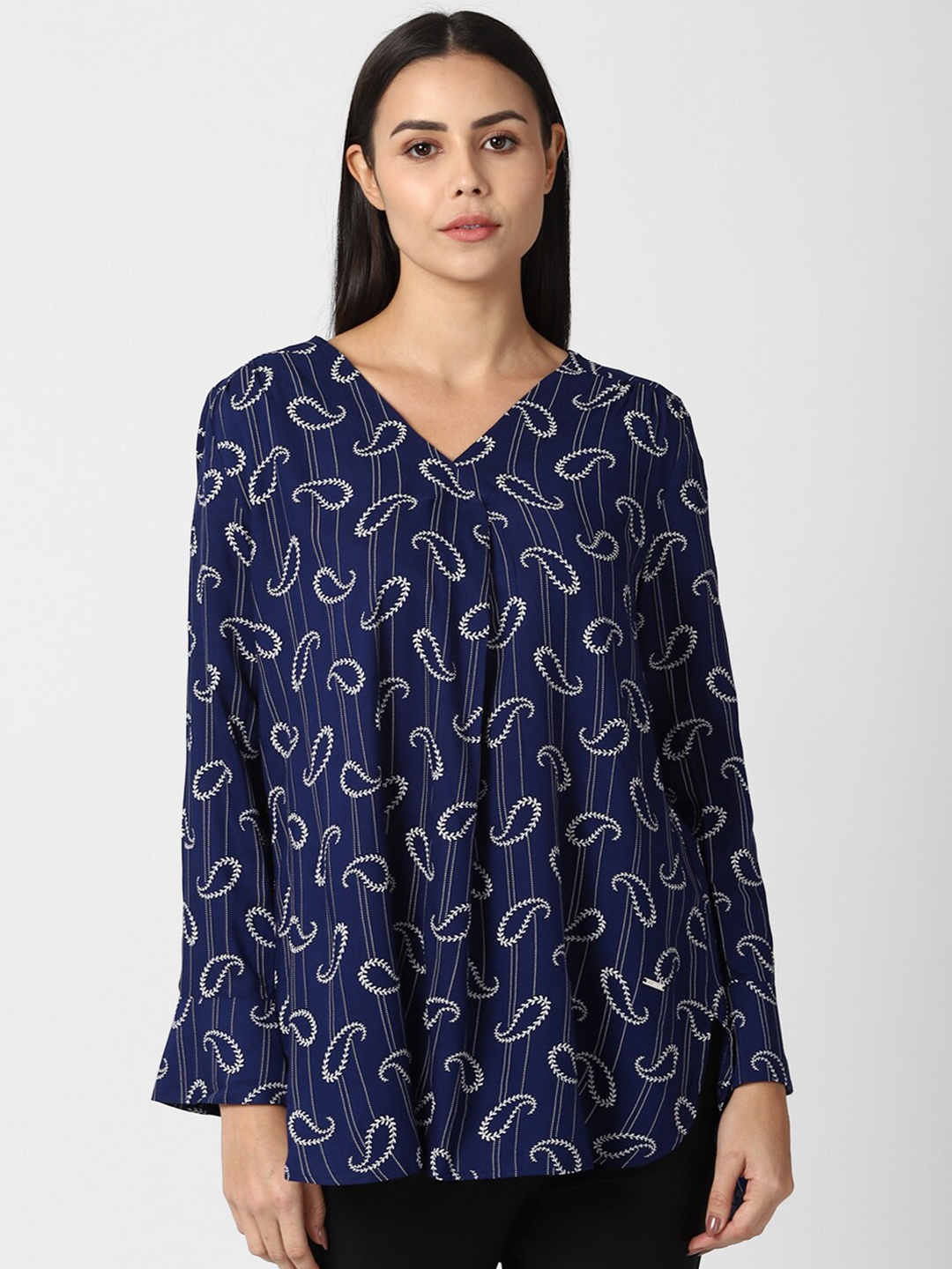 

Van Heusen Woman Navy Blue & White Viscose Rayon Printed Tunic