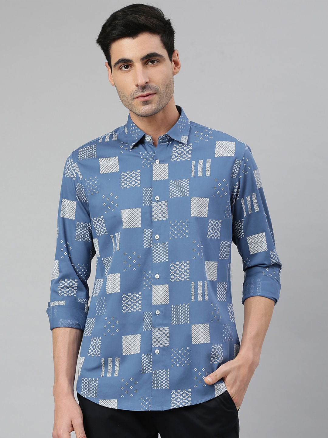 

MR BUTTON Men Blue Smart Slim Fit Printed Cotton Casual Shirt