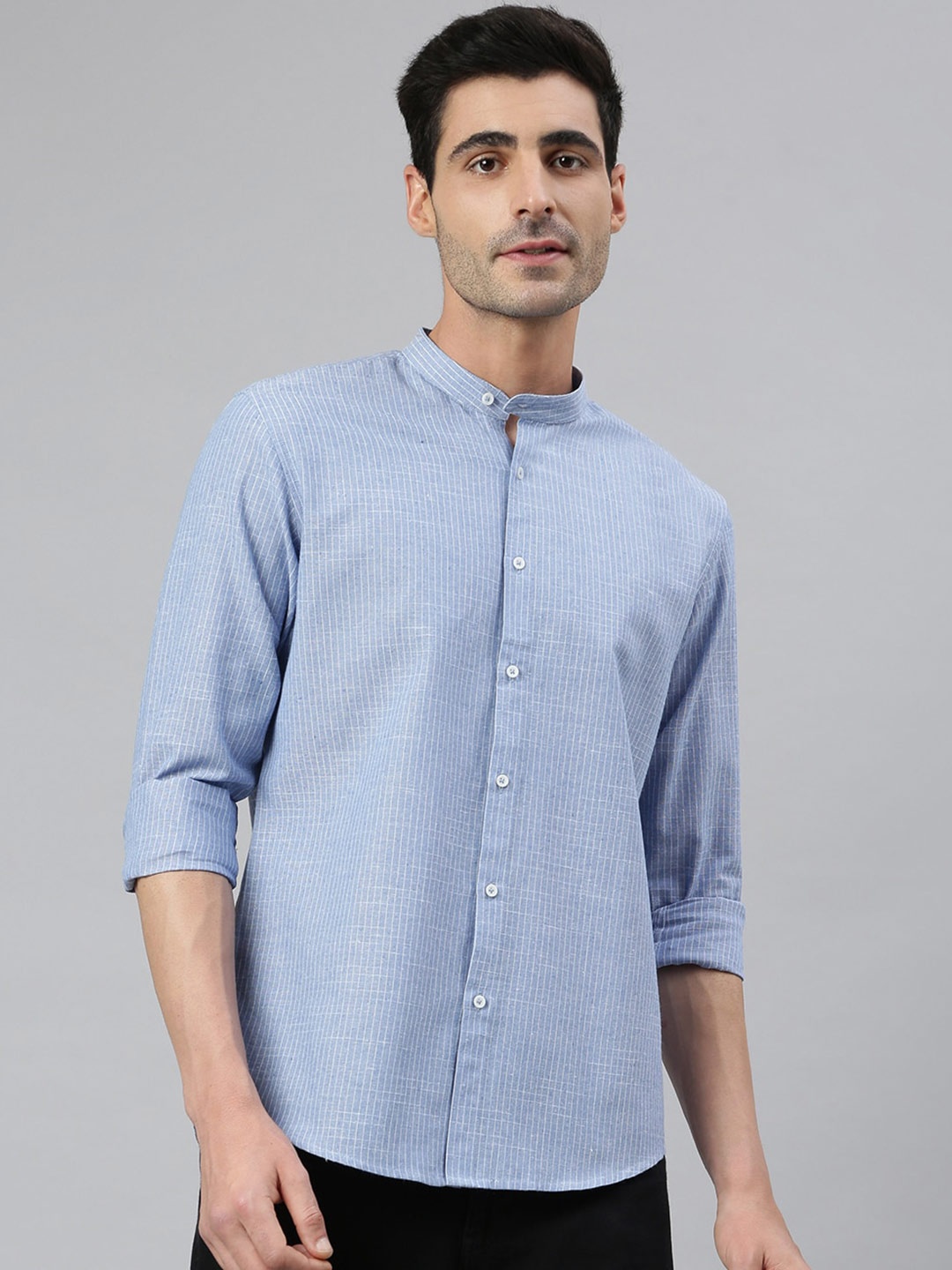 

MR BUTTON Men Blue & White Smart Slim Fit Striped Cotton Linen Casual Shirt